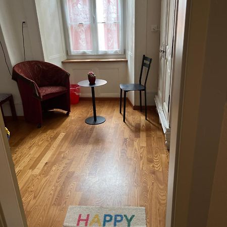 Chambre Papillon Avec Acces Terasse La Neuveville Buitenkant foto