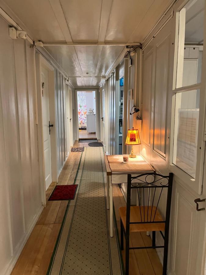 Chambre Papillon Avec Acces Terasse La Neuveville Buitenkant foto