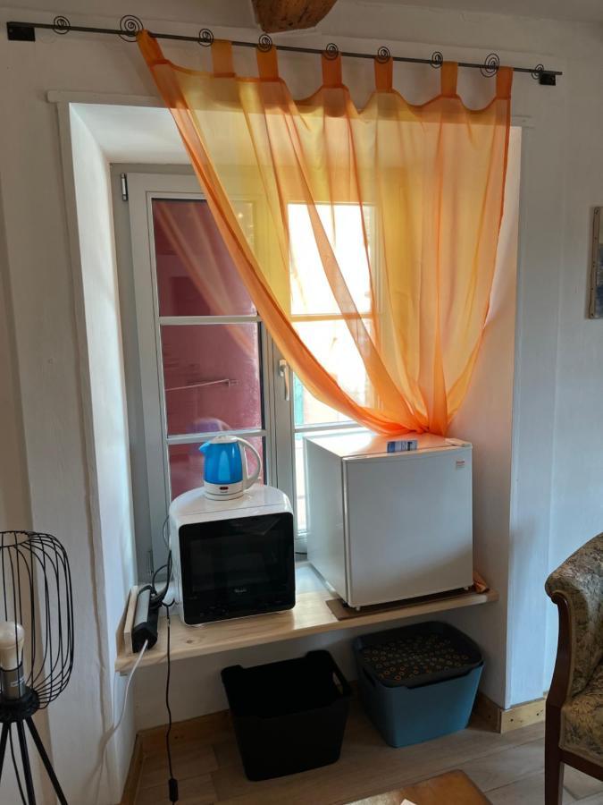 Chambre Papillon Avec Acces Terasse La Neuveville Buitenkant foto