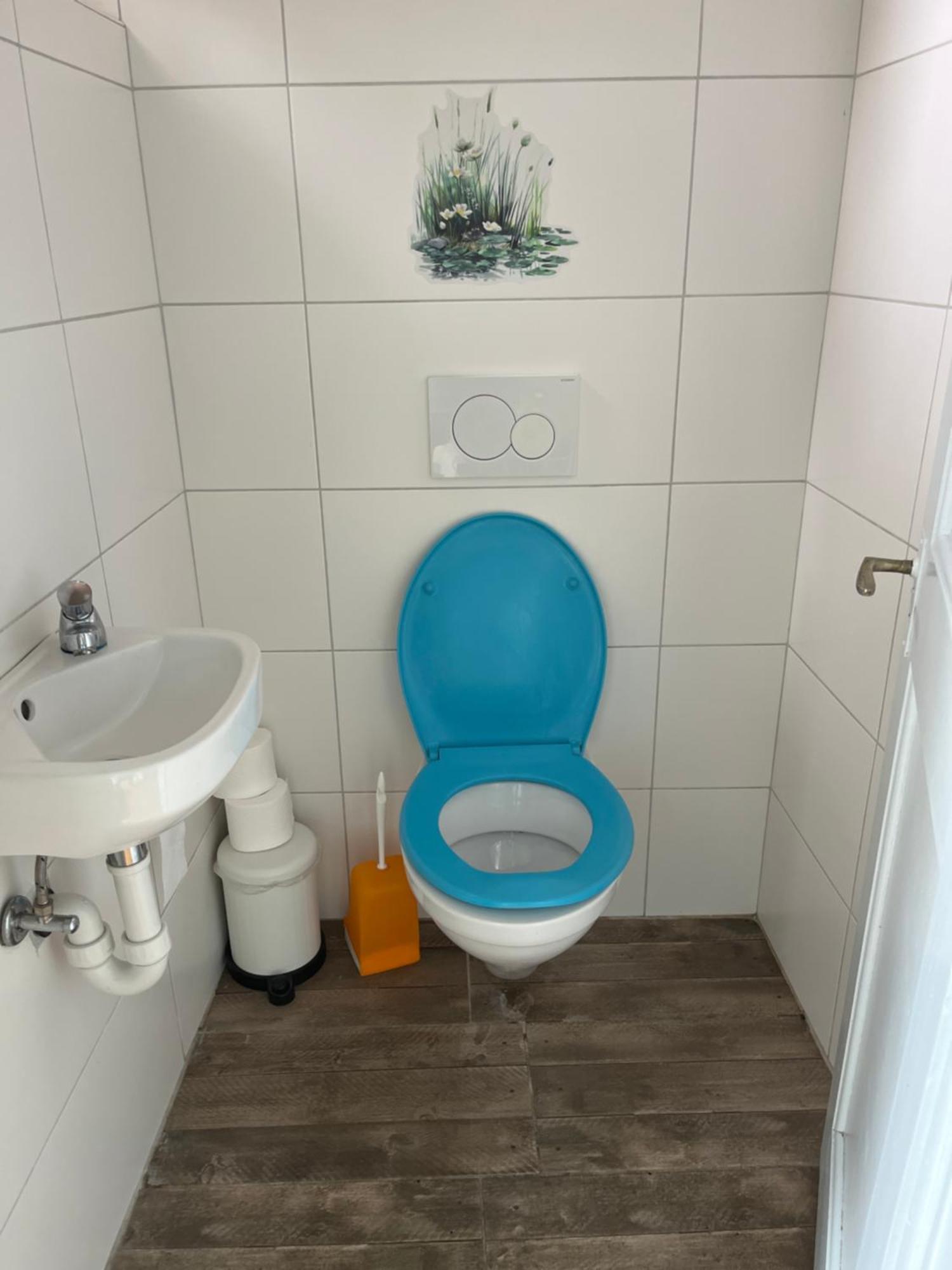 Chambre Papillon Avec Acces Terasse La Neuveville Buitenkant foto