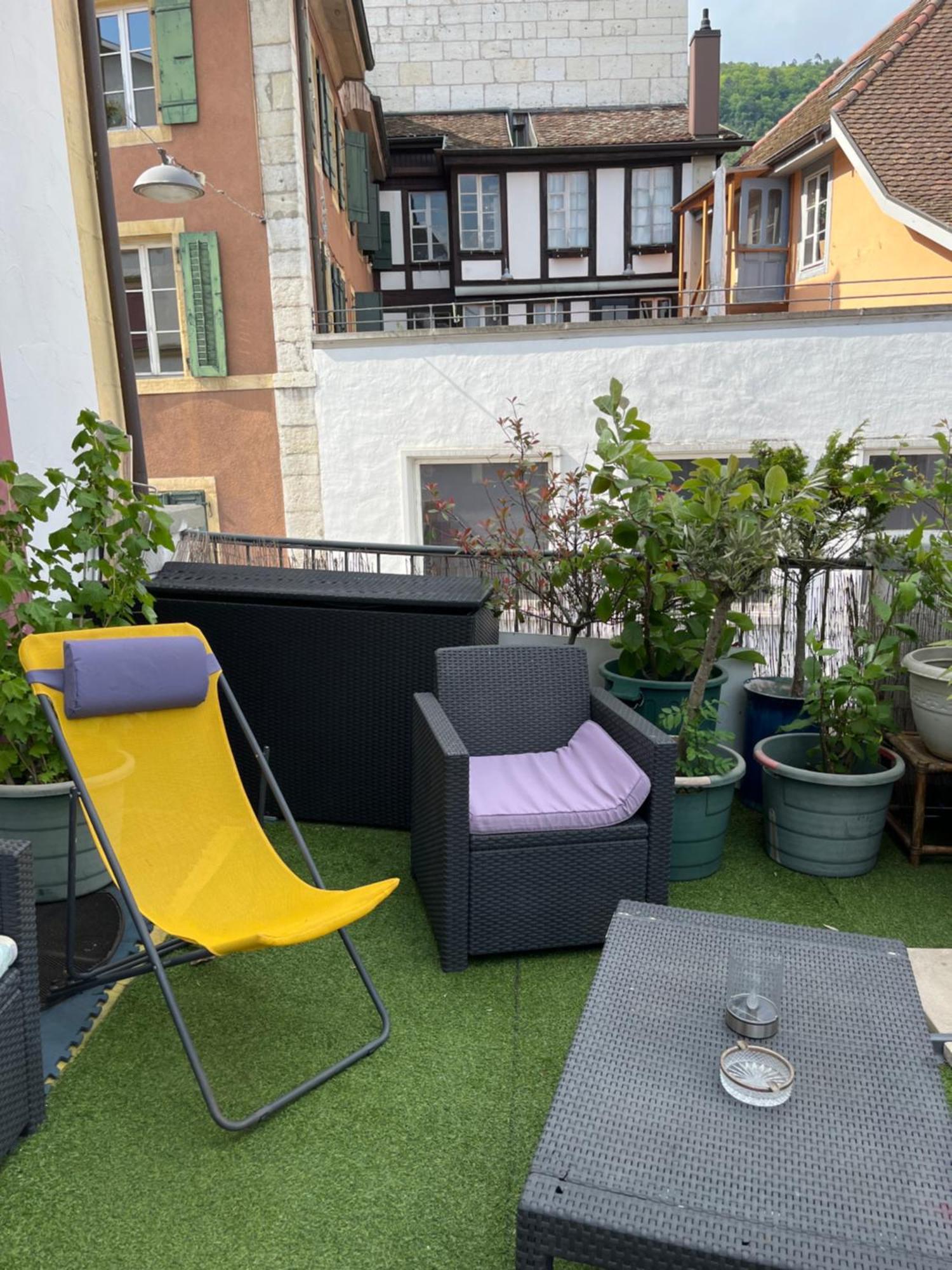 Chambre Papillon Avec Acces Terasse La Neuveville Buitenkant foto